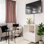 Air-conditioned Gatawaystudio 900m From Station, Parking On Site * Varšava