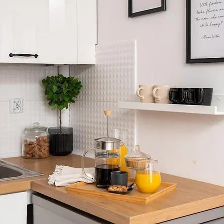 Air-conditioned Gatawaystudio 900m From Station, Parking On Site Appartement