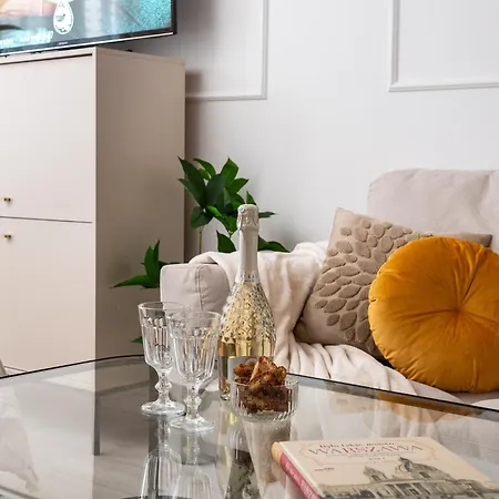 Appartement Air-conditioned Gatawaystudio 900m From Station, Parking On Site Varsovie