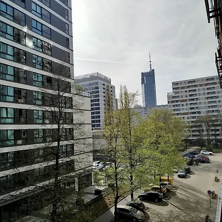 Air-conditioned Gatawaystudio 900m From Station, Parking On Site Appartement *