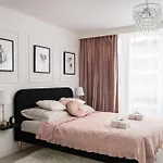 דירה Air-conditioned Gatawaystudio 900m From Station, Parking On Site